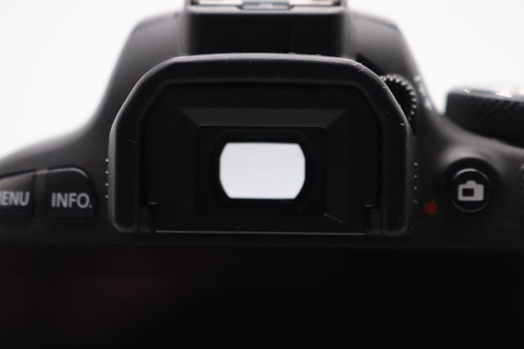 美品 【Canon EOS Kiss X7 ダブルレンズセット】 安心保証あり