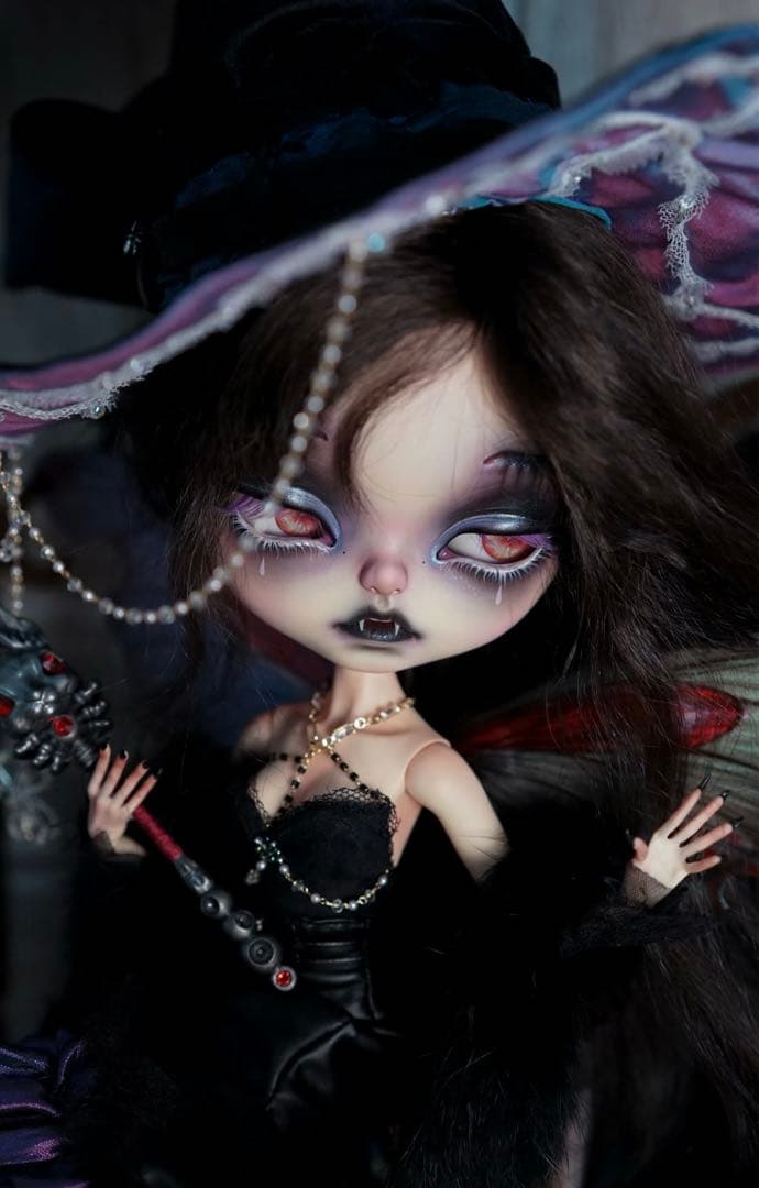 カスタムブライス 人形 ダークスイート 特別 海外作家様 スペシャル 泣き魔女