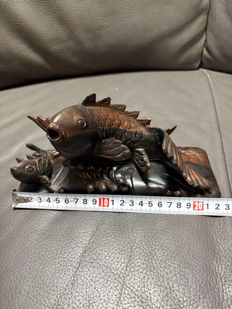 鯉　木製　置物