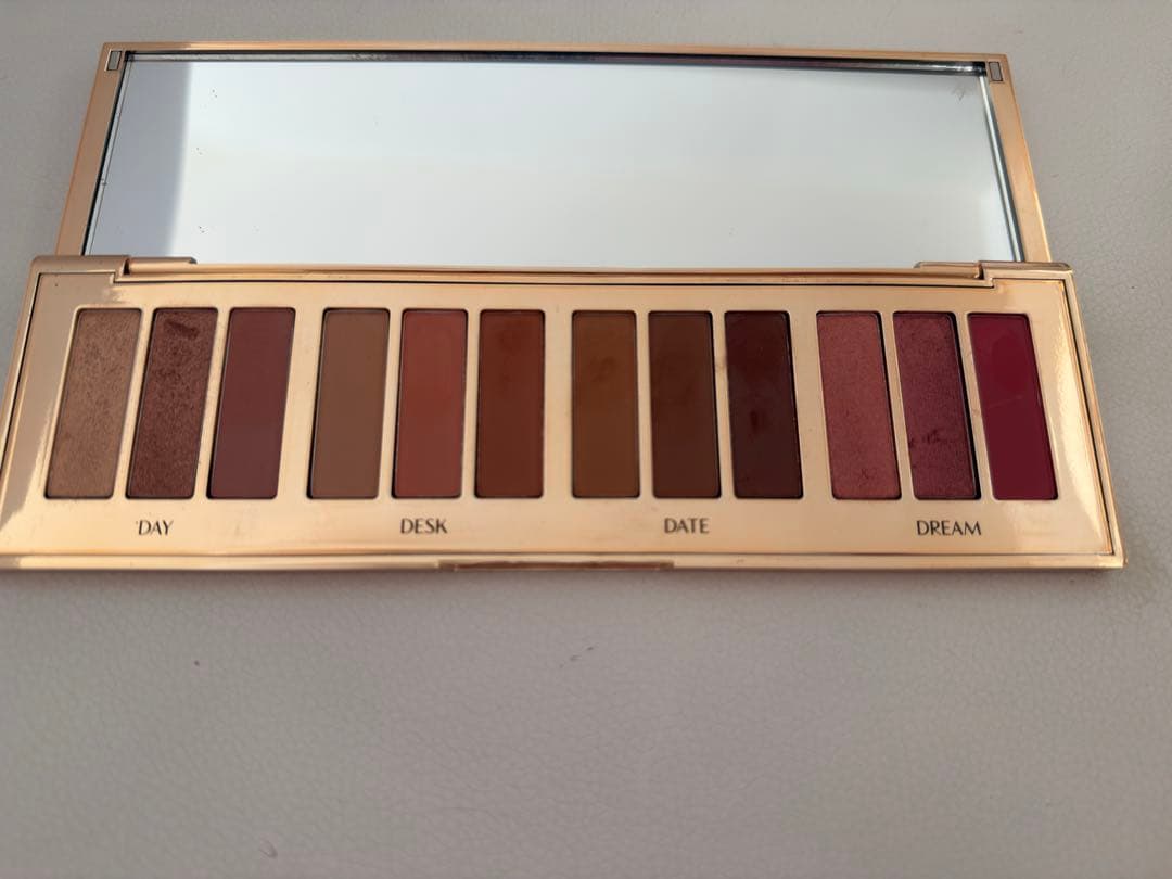 Charlotte Tilbury アイシャドウ pillow talk 美品