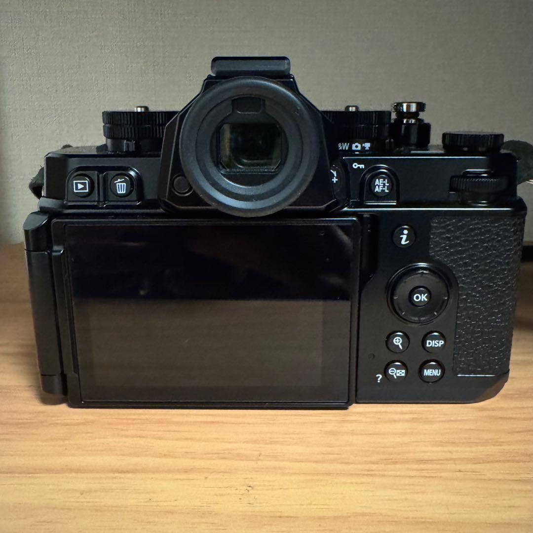 【撮影1,500枚】Nikon Zf ユリシーズレザーストラップ付き
