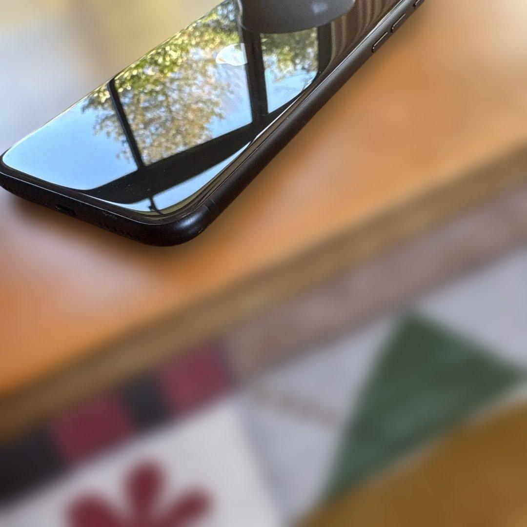 Apple iPhone se2ブラック