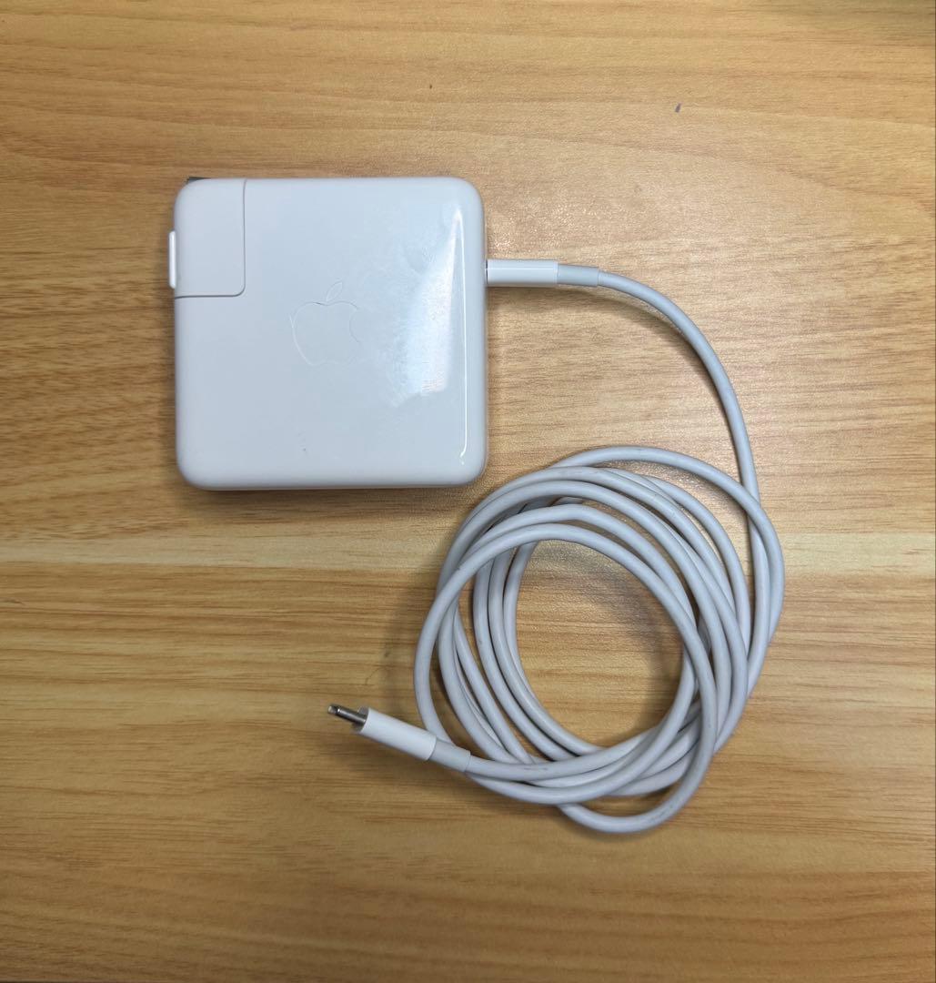 MacBook Pro 13インチ(2020)Core i7/16GB/1TB