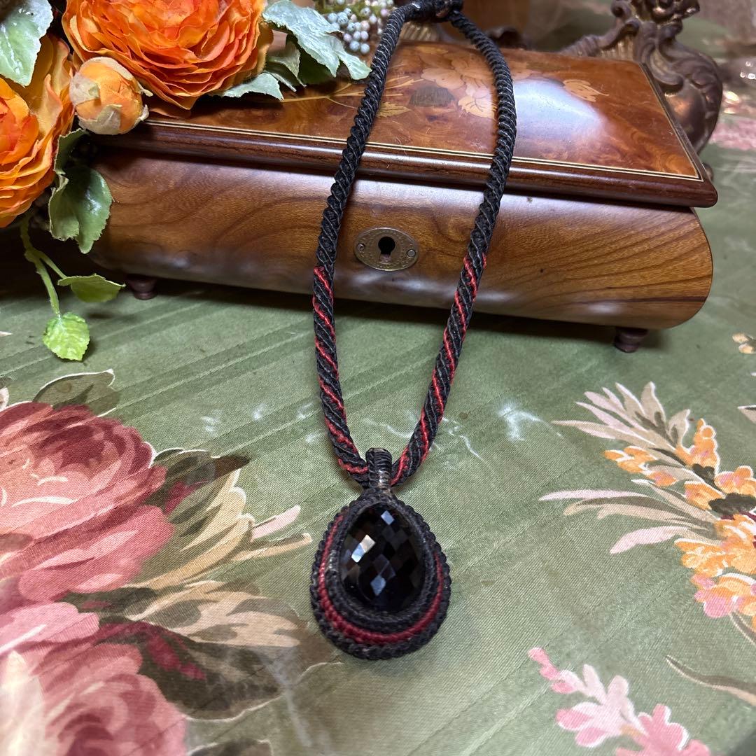 週末お値下げ☆レア☆made THAILAND☆隕石necklace