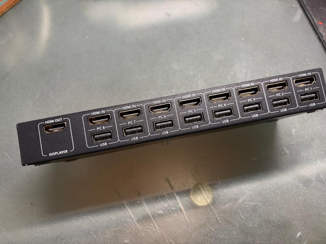 8port KVM PC切替器 4K@30Hz
