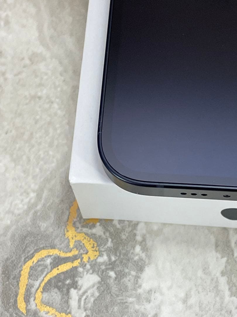 【美品】iPhone 12 64GB