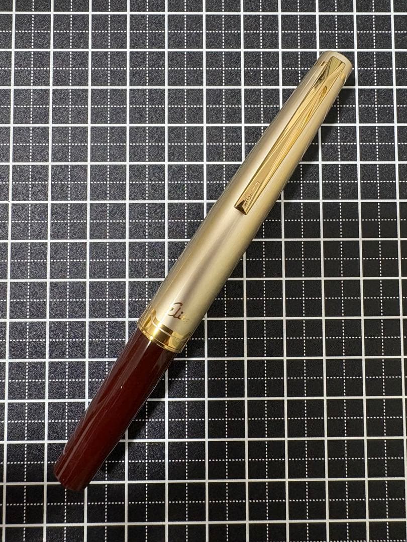 パイロット　エリート　ディープレッド　生産終了色