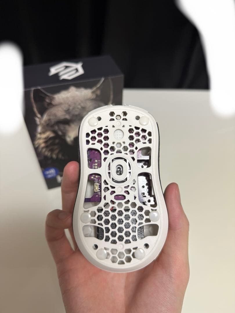 G-wolves HTX 8k ホワイト 穴無し