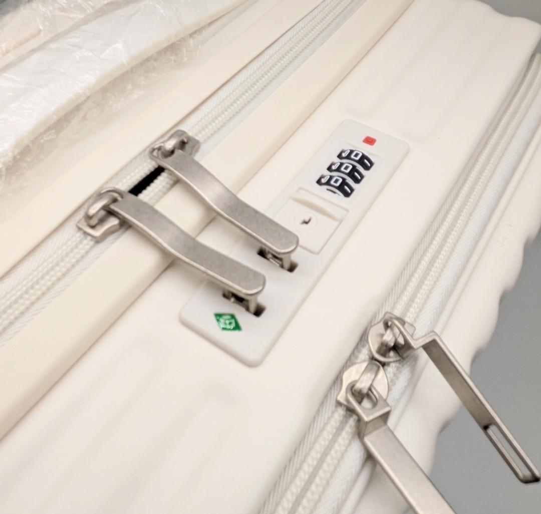 【新品・機内持込可】多機能スーツケース Sサイズ フロントオープン 白