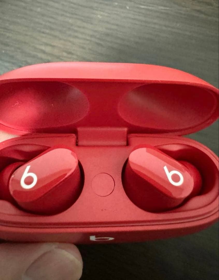 Bluetoothイヤホン Beats Studio Buds