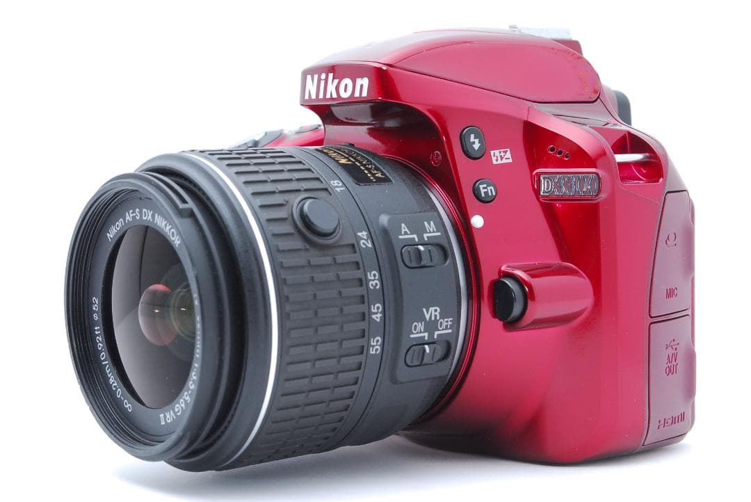 【使用感少美品】Nikon D3300　レッド　スマホ転送　動画も撮れる