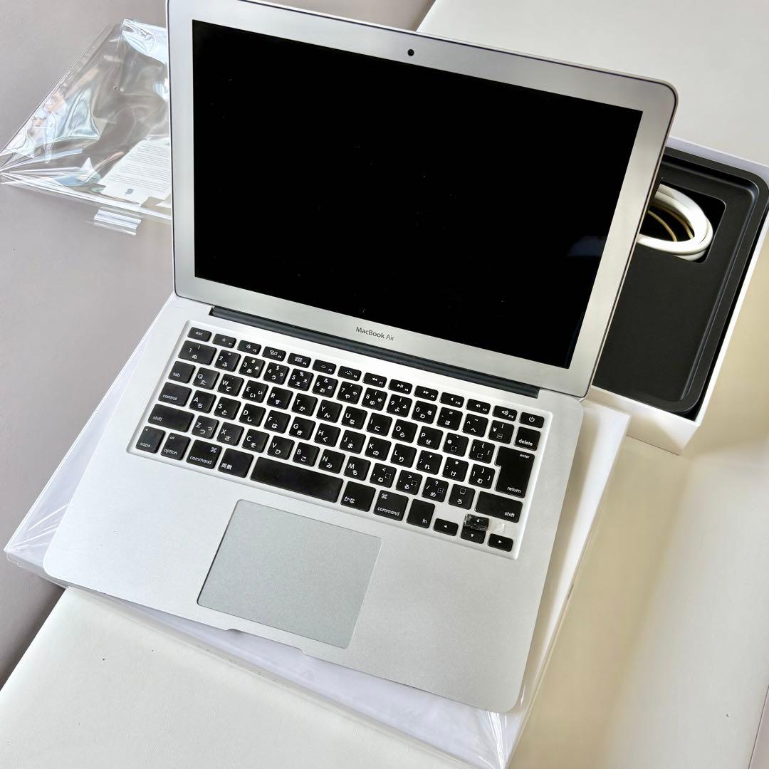 Apple MacBook Air 13インチ シルバー 本体