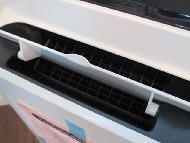未使用品　シャープ　SHARP　加湿空気清浄機　プラズマクラスター　KC-H50