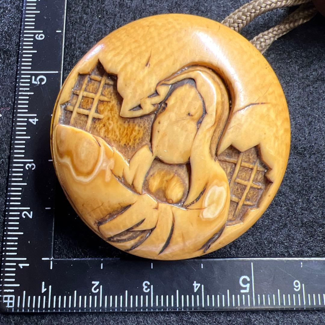 江戸期　木彫漆塗風景画四段印籠、極上饅頭根付　115g 東Y8-0218☆2F
