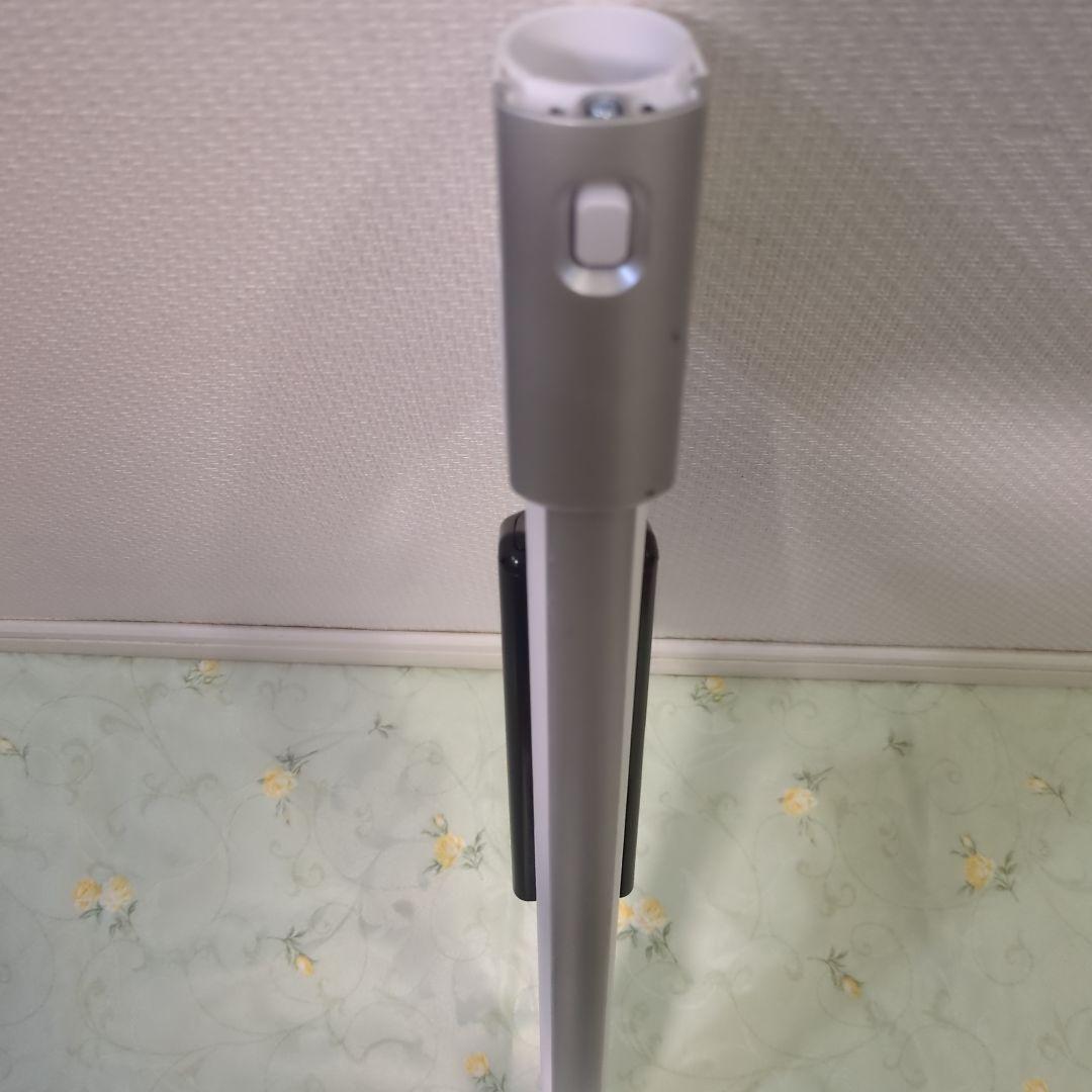 アイリスオーヤマ　掃除機　IRIS SCD-120P-W　2022年製