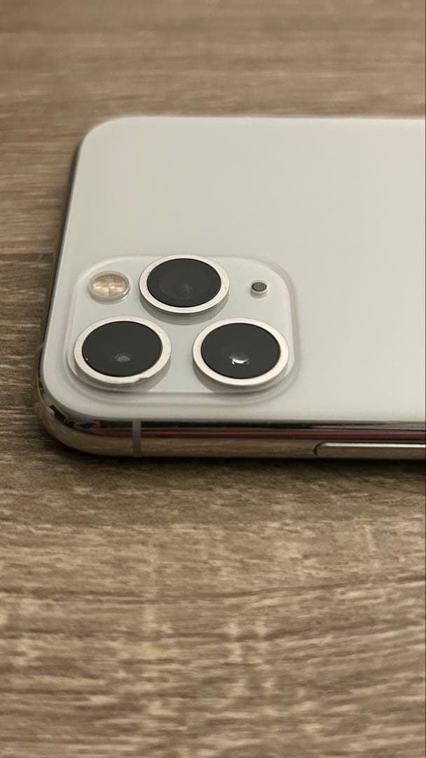 Apple iPhone 11 Pro シルバー 本体