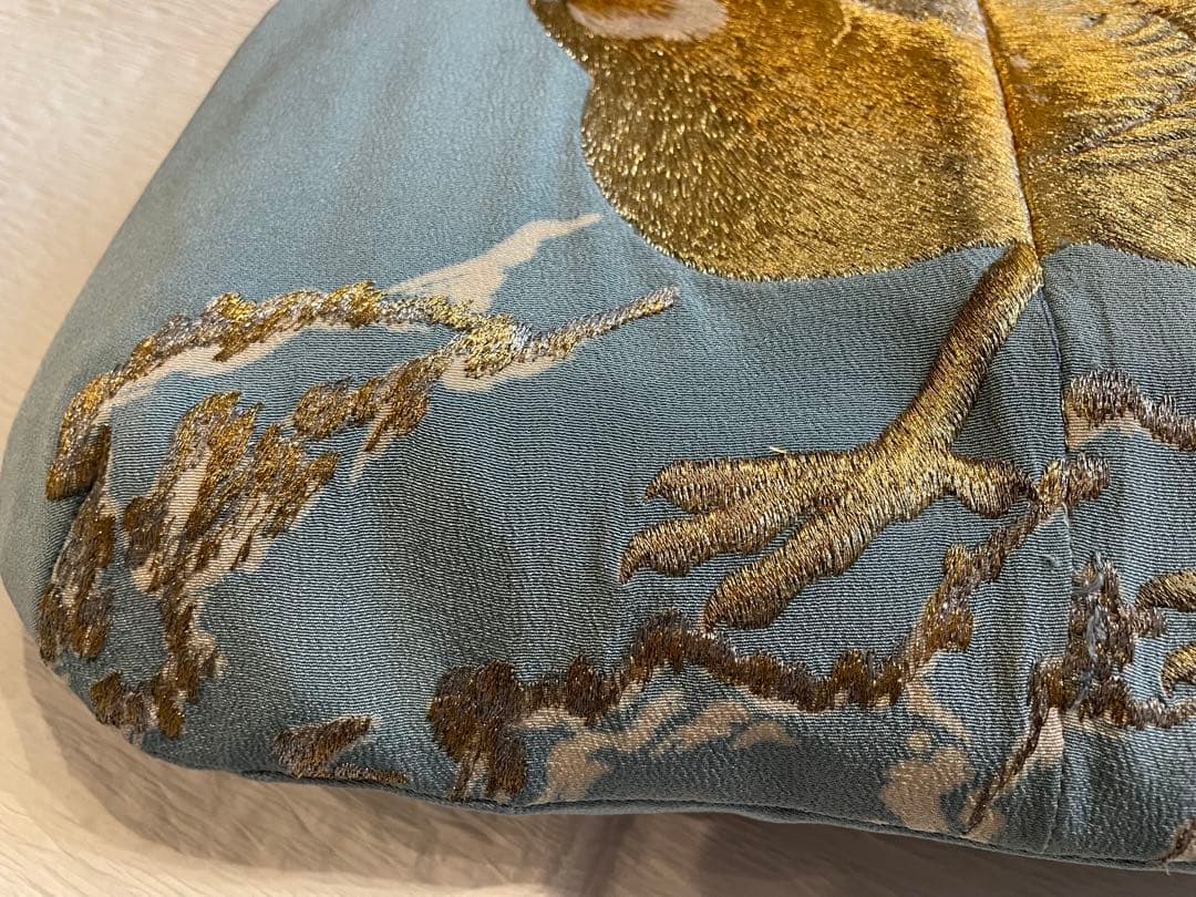 古布リメイクがま口バッグ　鳥　刺繍　色留袖