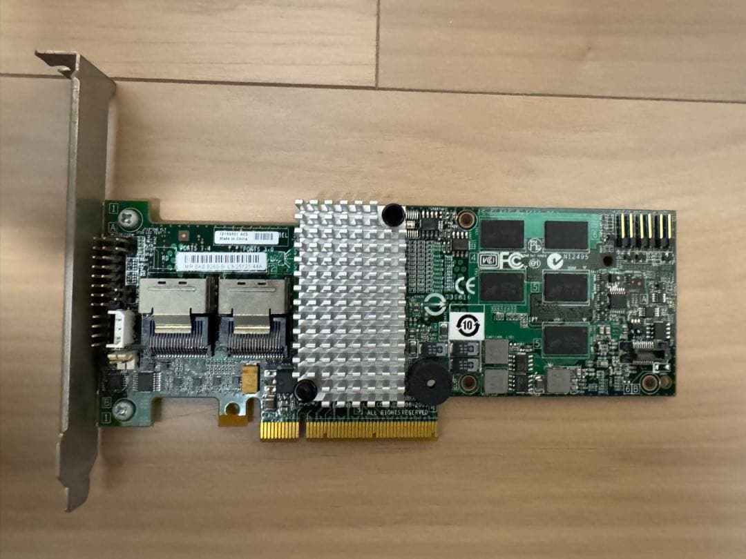 【ジャンク】MegaRAID SAS 9260-8i ハードウェアRAIDカード