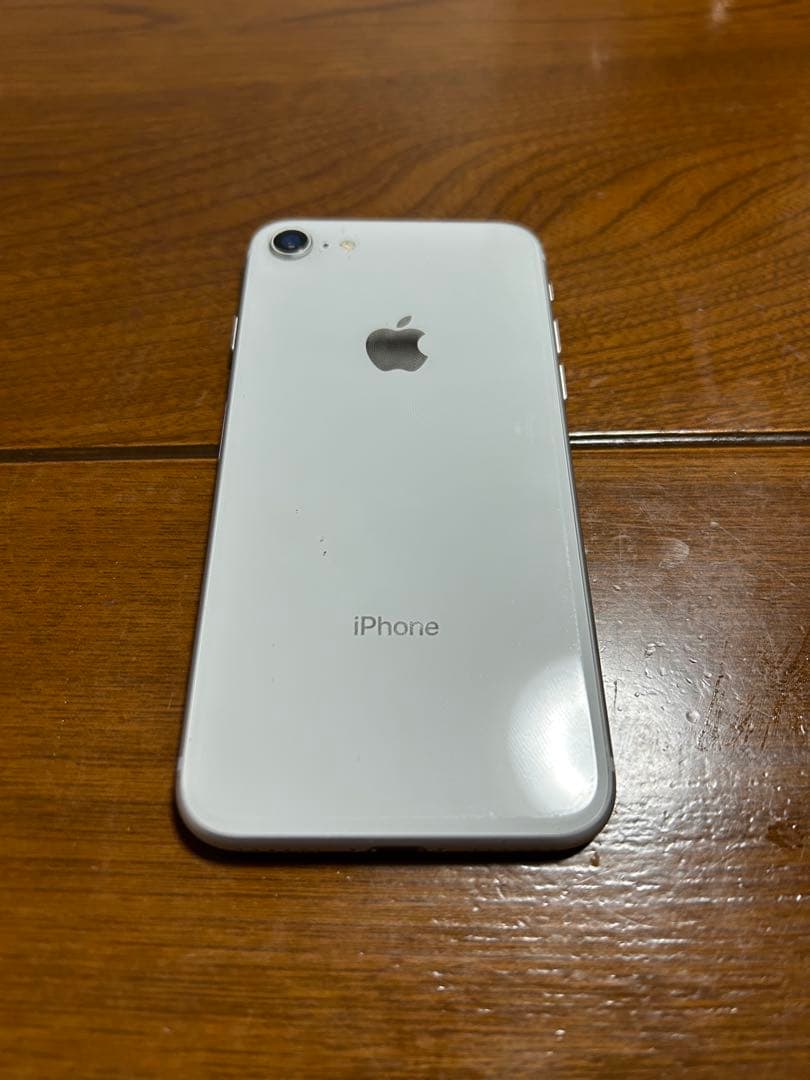 iPhone8 ホワイト
