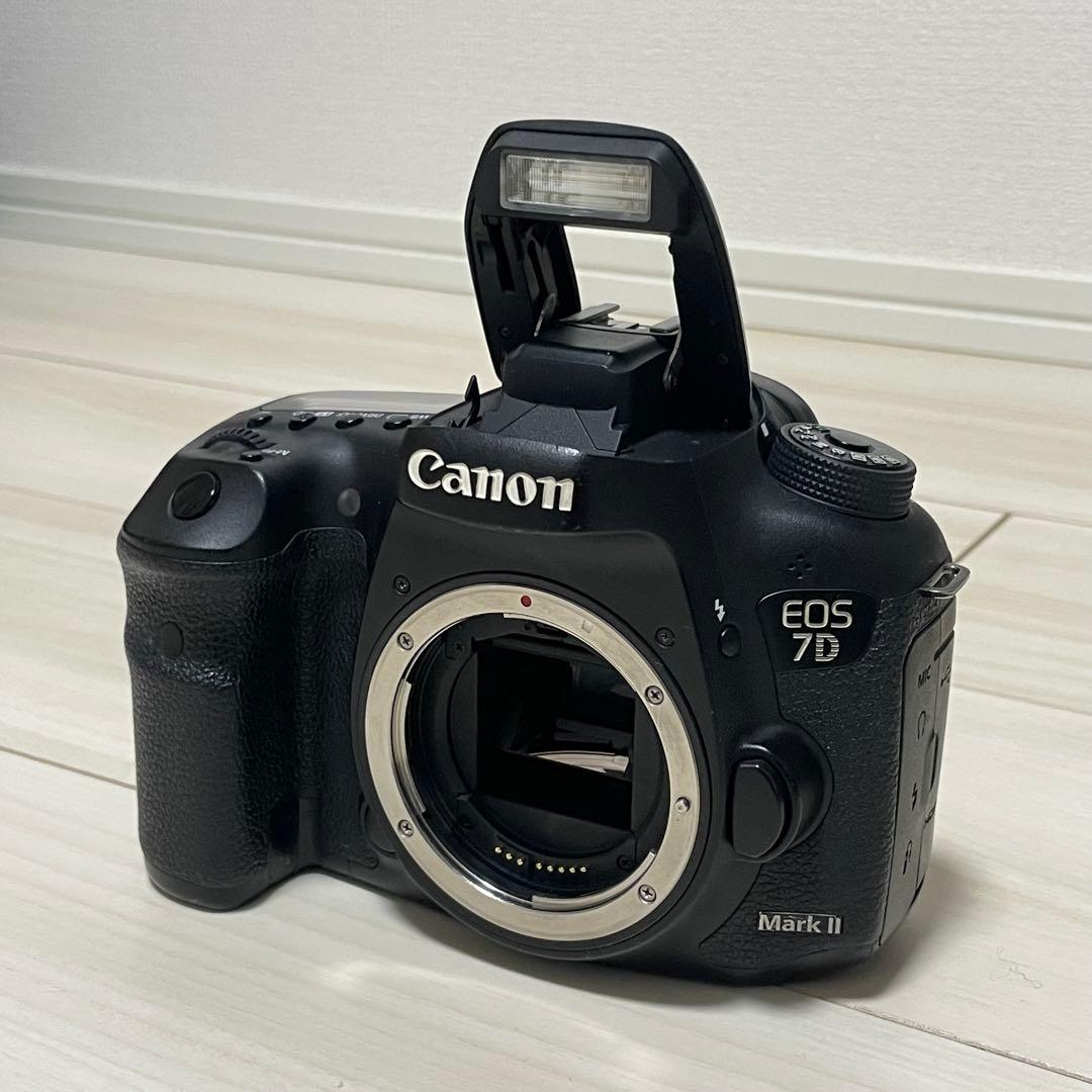 Canon EOS 7D Mark II 本体 一眼レフ デジタルカメラ