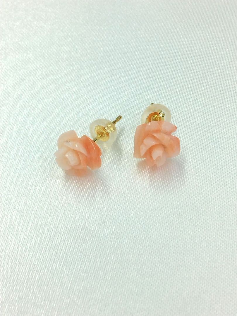 K18深海サンゴ 薔薇ピアス☆新品☆かわいい
