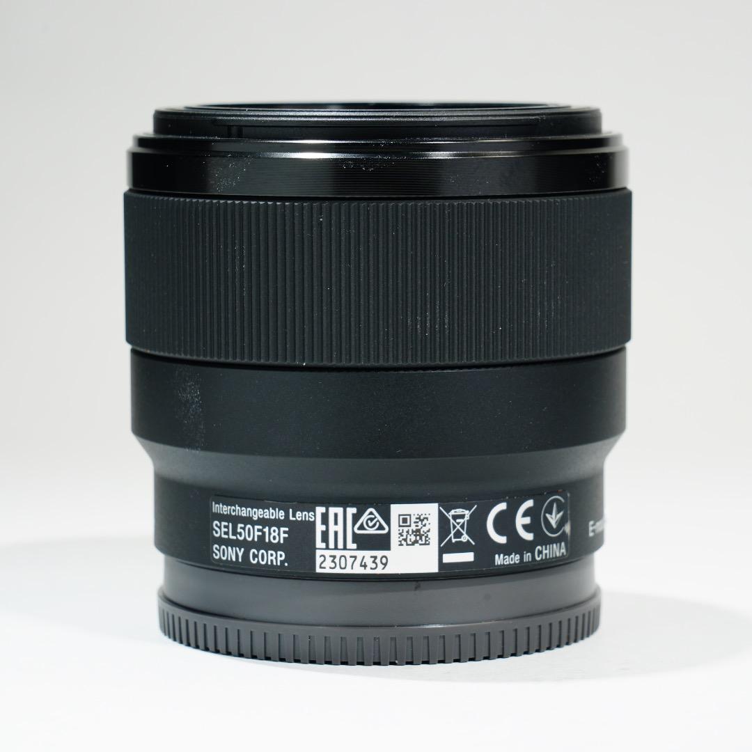 【未使用級】動作◎ SONY FE 50mm F1.8 単焦点 大きなボケ 39