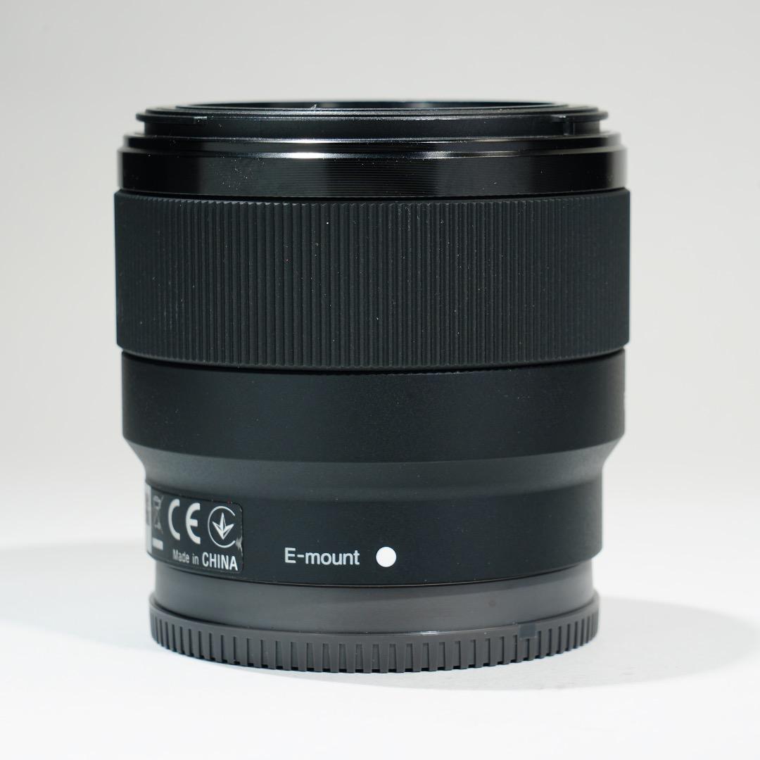 【未使用級】動作◎ SONY FE 50mm F1.8 単焦点 大きなボケ 39