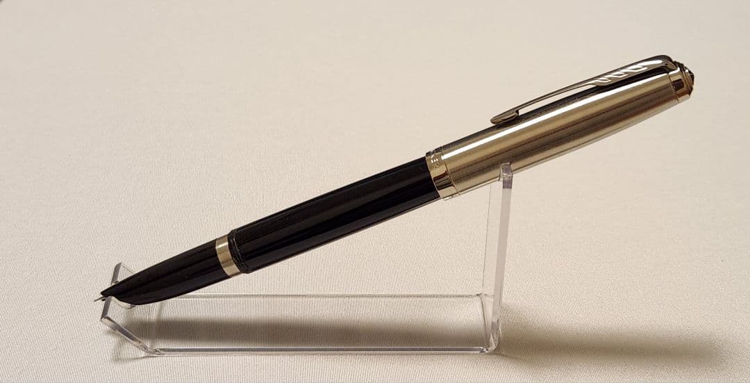 【 新品・未使用 】パーカー51 ブラックCT 万年筆 細字 ペンケース付き