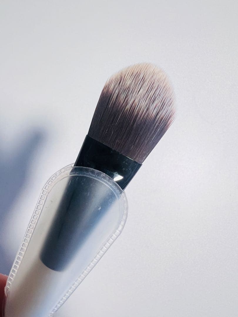 【美品】BOBBI BROWN フラットファンデーションブラシ