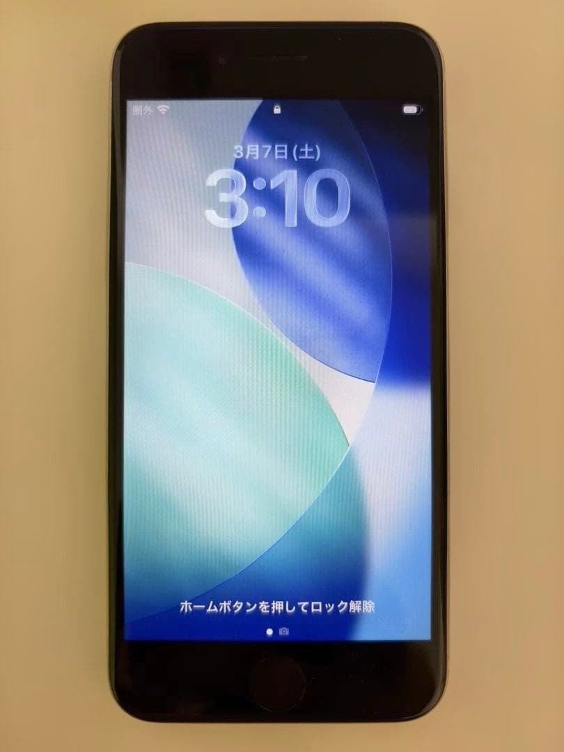 iPhone SE (第3世代) 64GB