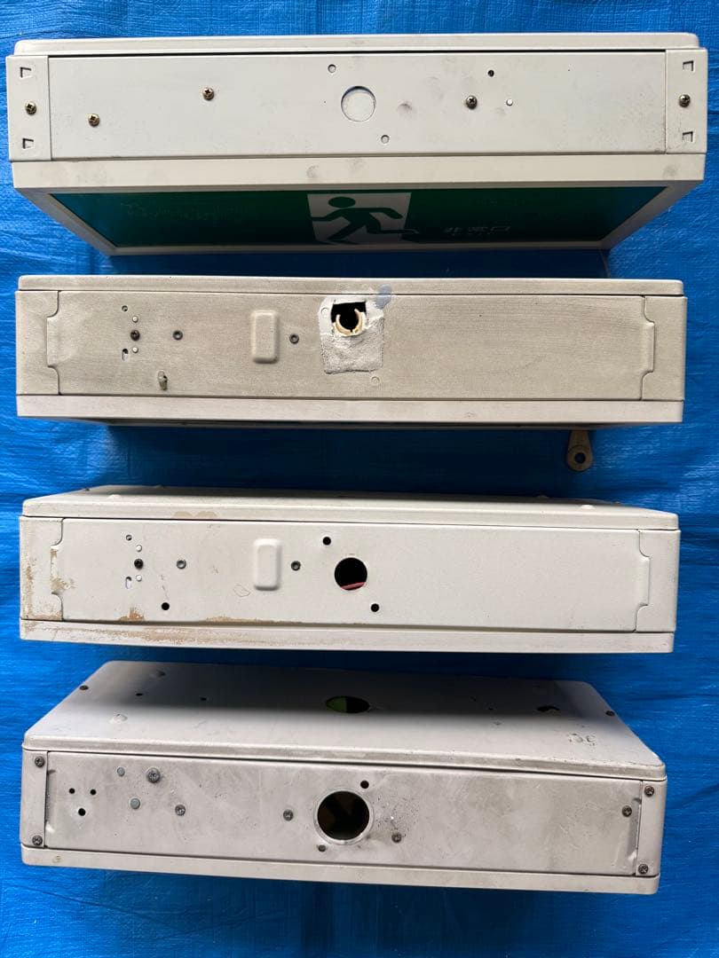誘導灯　避難口　昭和レトロ　廃盤　10W 4台セット