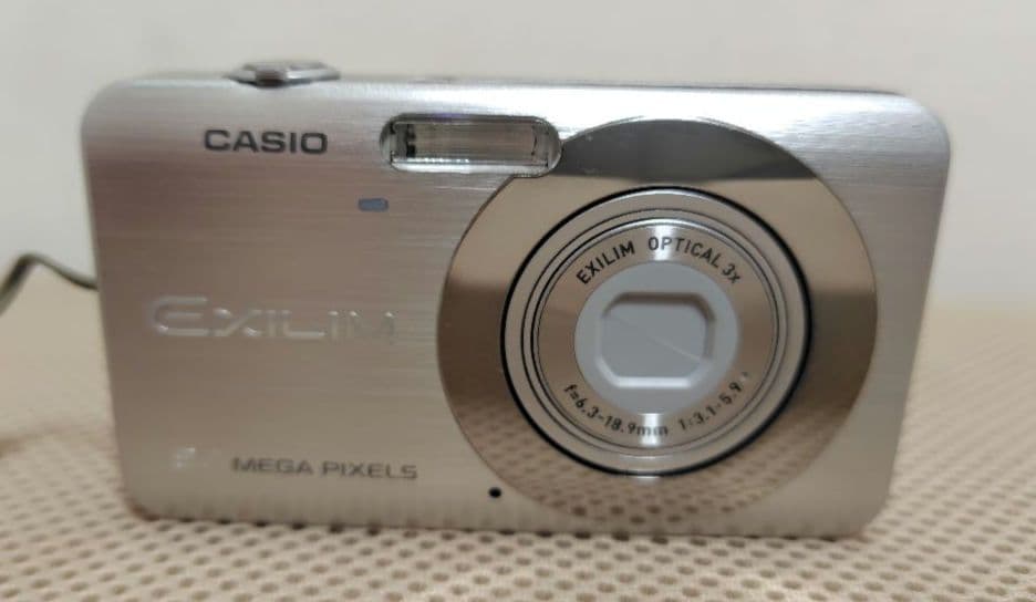CASIO EXILIM EX-Z80　デジタルカメラ　動作確認済