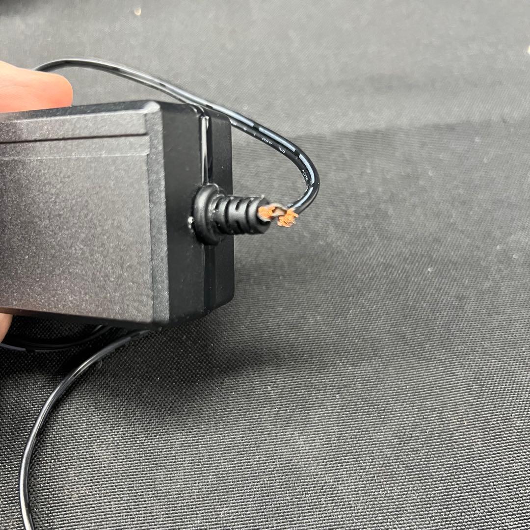 E2【used】コンパクト　蓄電池　ポータブル電源　150w