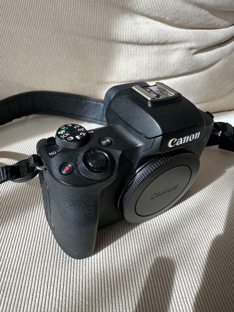 デジタルカメラ Canon EOSkissM2