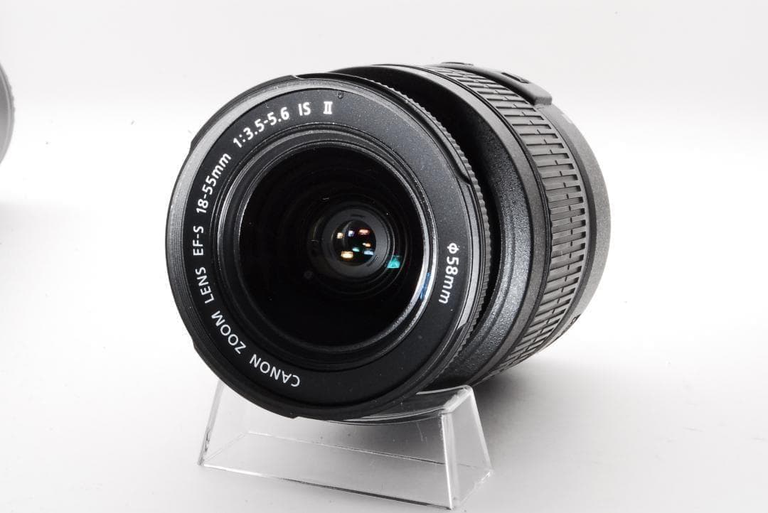 Canon EOS Kiss X5ダブルレンズ初心者安心セット　ショット数わずか