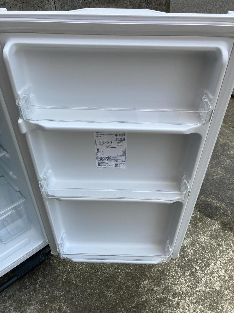 23年生 山善 YFR-90(Ｗ) 冷蔵庫 1ドア 92L 幅47.4cm