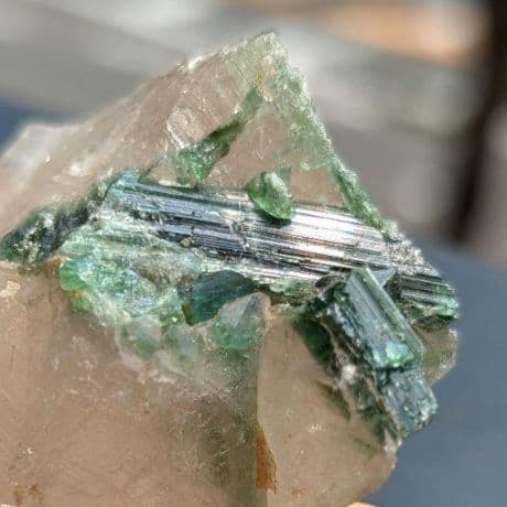 グリーントルマリン　トルマリン　クォーツ　水晶　原石　天然石　電気石　緑　高品質