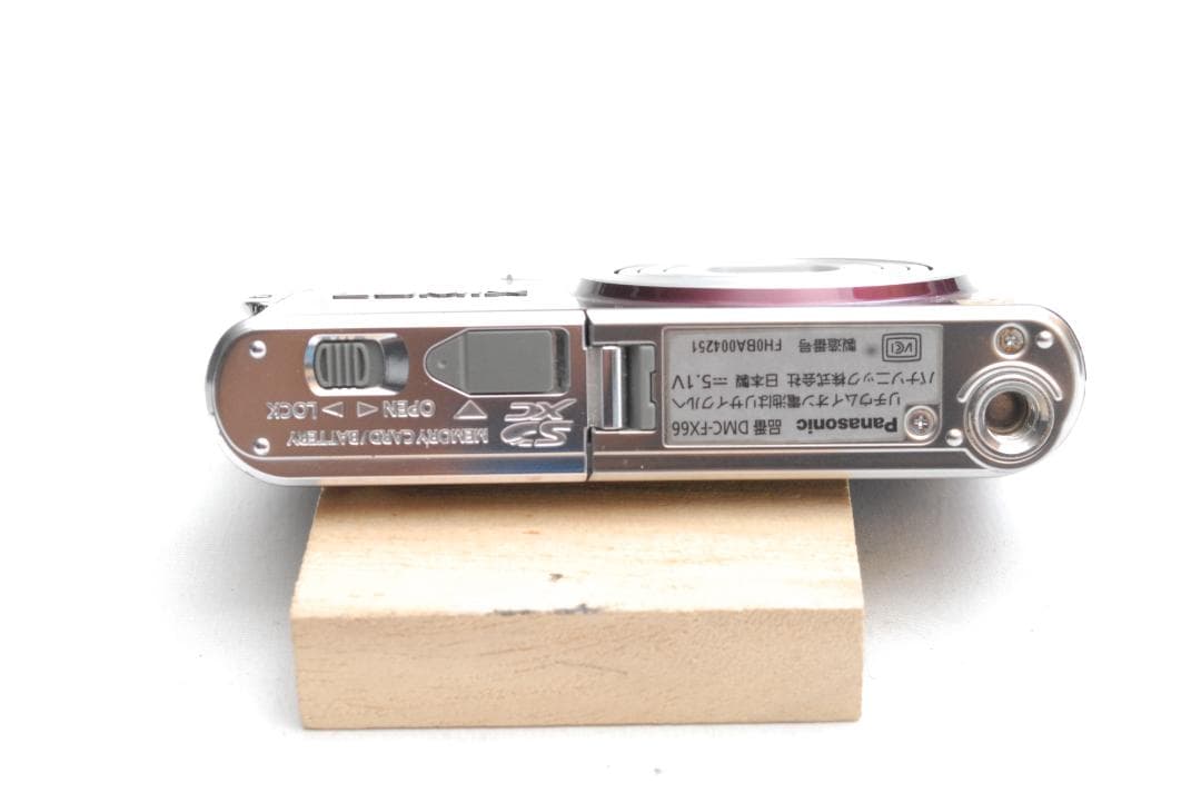 Panasonic LUMIX DMC-FX66 (訳アリ品）