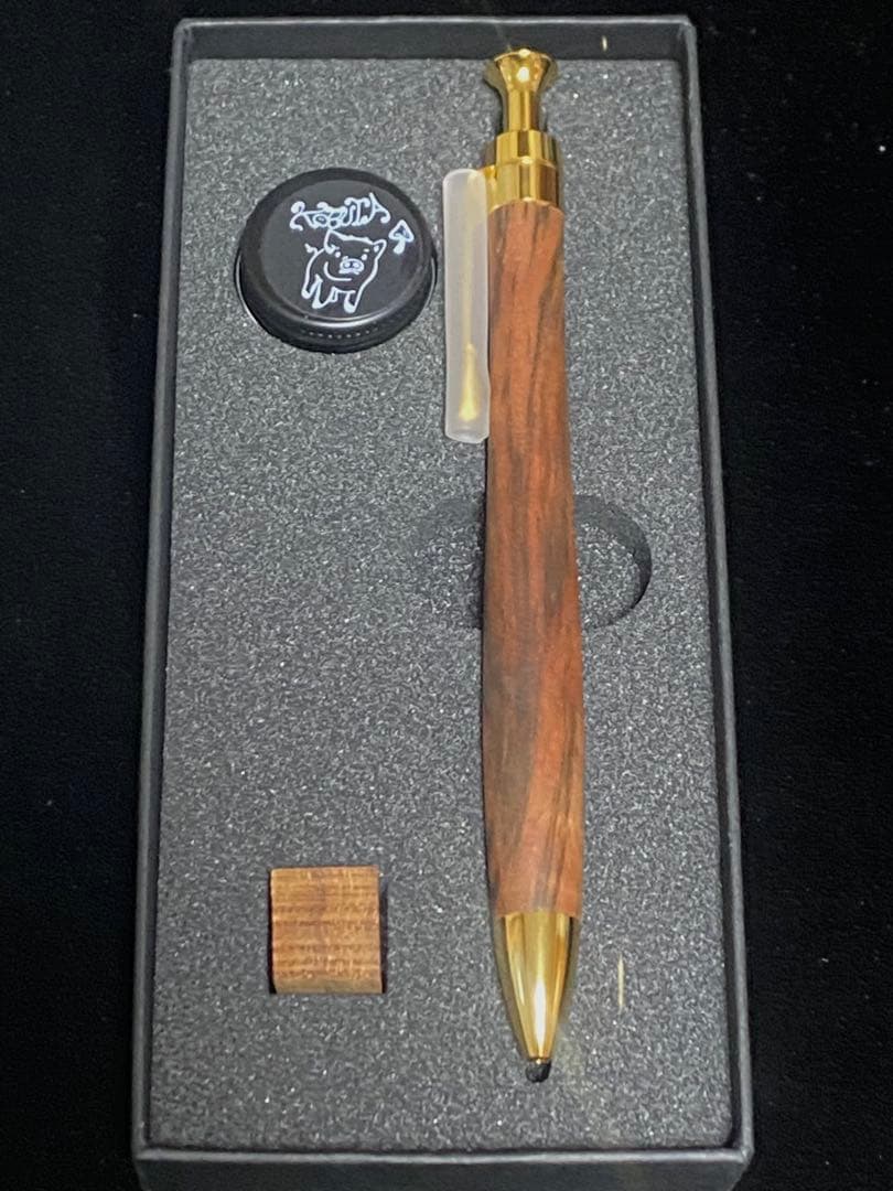 こぶた工房 ボールペン黒柿 ゴールド金具