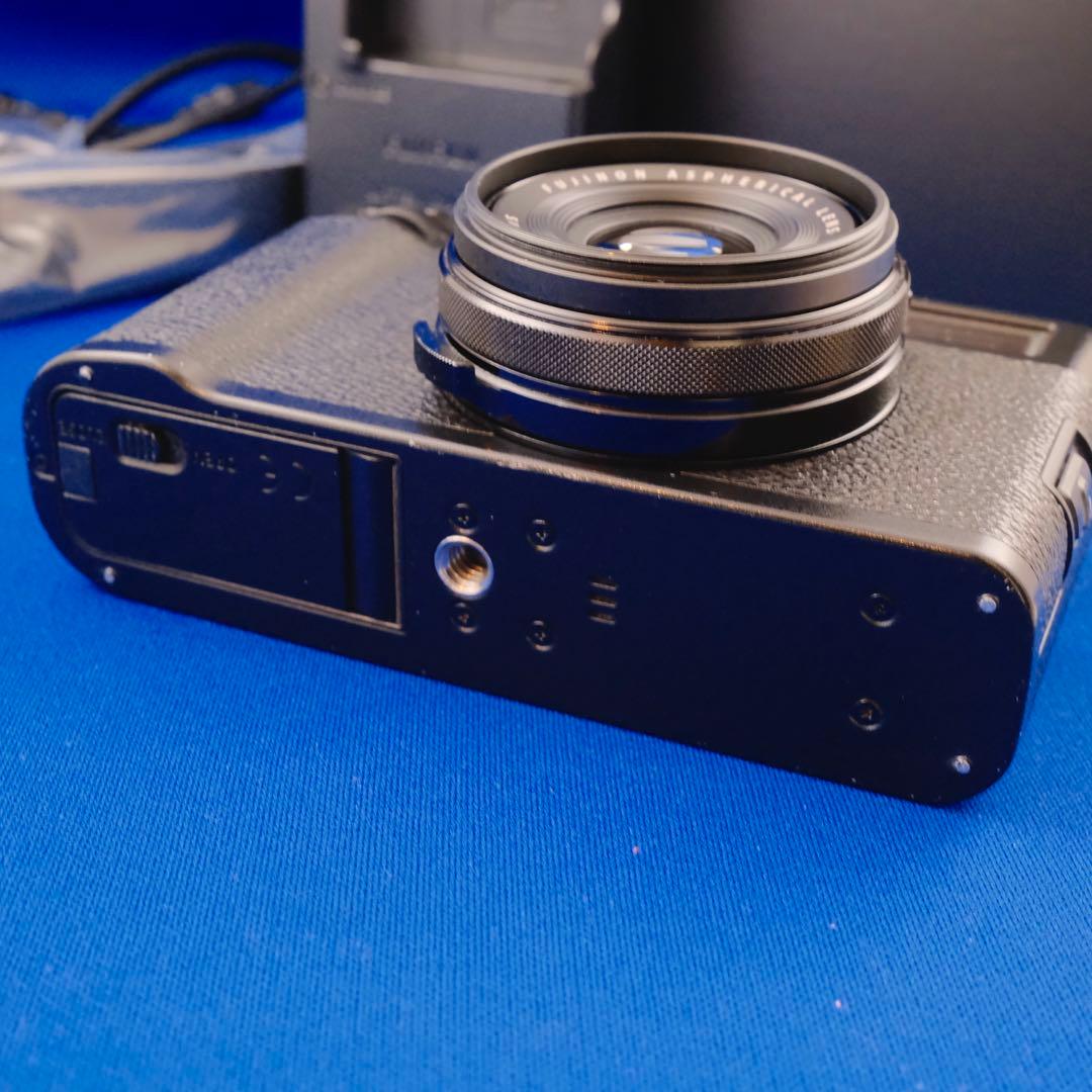 【最終】FUJIFILM X100F フィルムカメラ ブラック 2月末まで