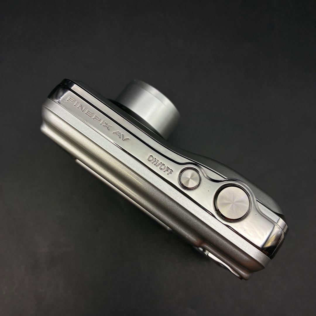 【動作OK】FUJIFILM FinePix AV100 単三電池デジカメ