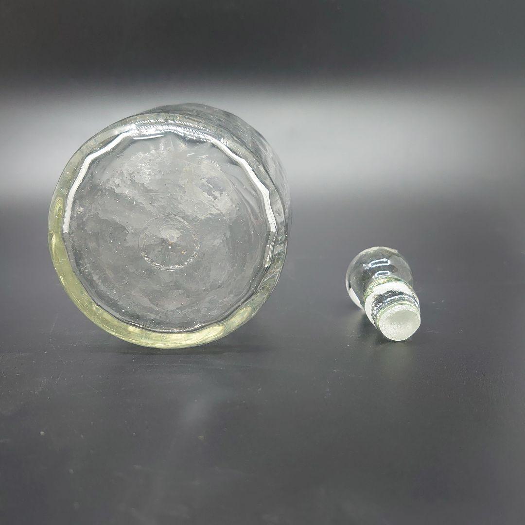 【倉敷ガラス】小谷眞三作 吹きガラス クリア 栓付き絞り瓶