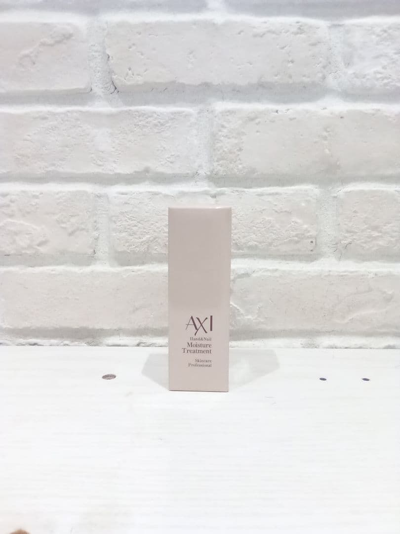 AXI　ハンド＆ネイルモイスチャートリートメント　２２００円６本