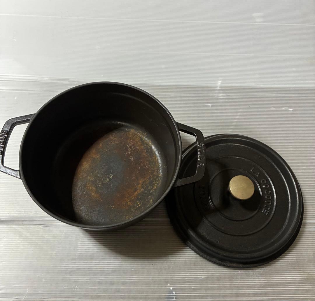 STAUB 鍋　LA COCOTTE
