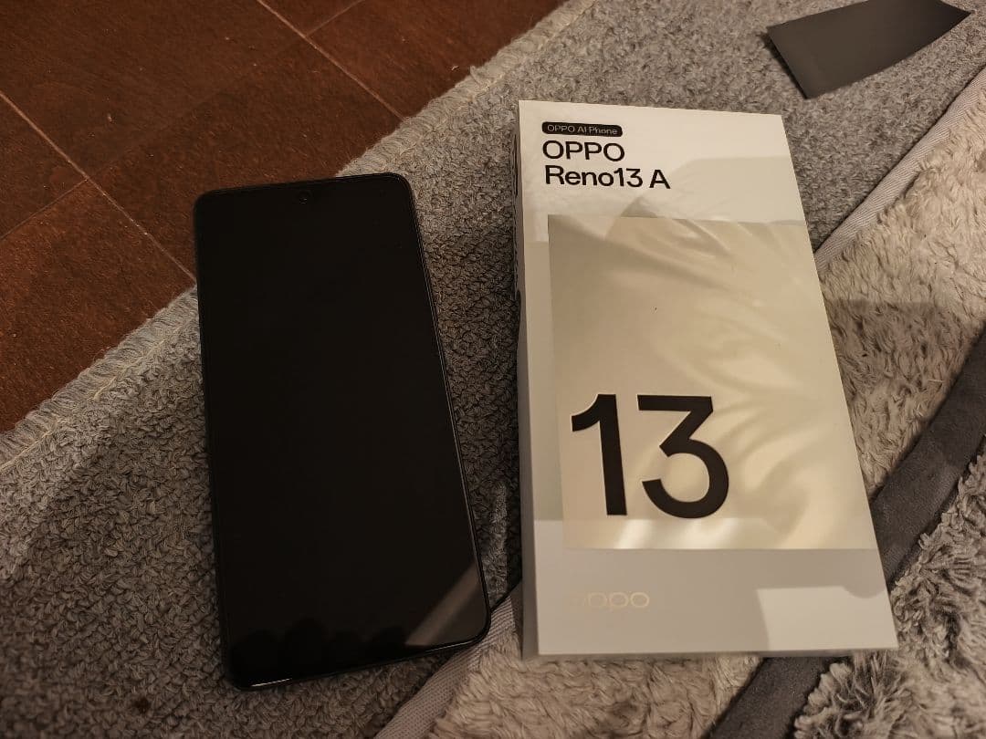 ほぼ未使用　OPPO Reno13A本体128gb ルミナスネイビー