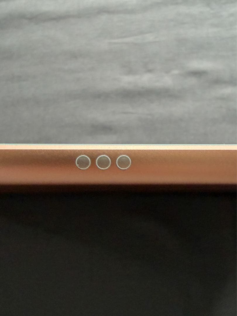 iPad7 GOLD 128GB Wi-Fi Cellularモデル A2198