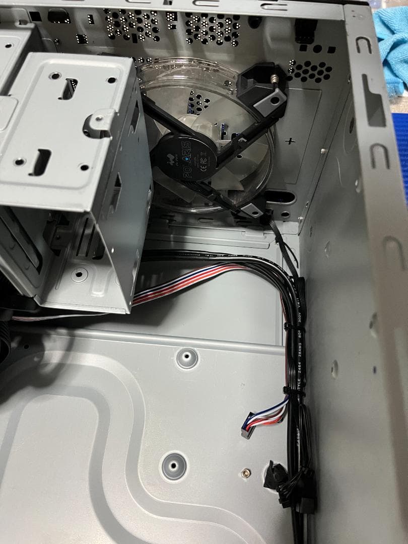 FRONTIER ミドルタワーPCケース　電源付き