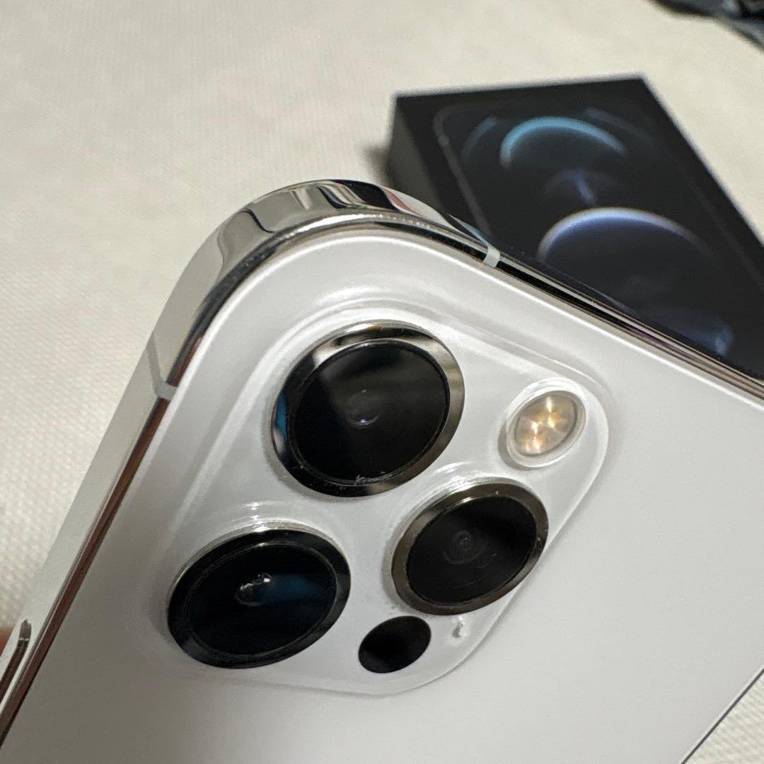 スマートフォン本体 iPhone12PRO 128G white silver