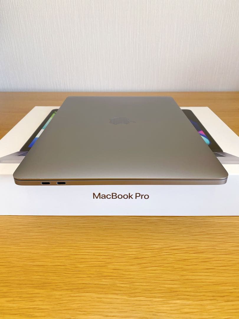 M1チップ MacBook Pro 2020 美品　MacBook本体　1TB