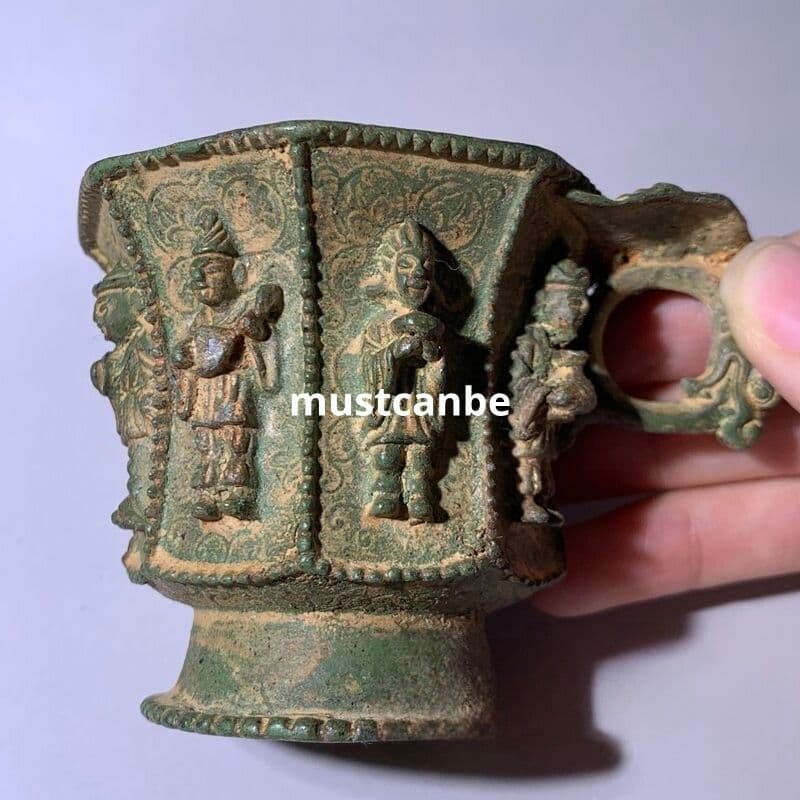銅製 浮彫楽人物八菱杯 装飾品 現代工芸品 置物